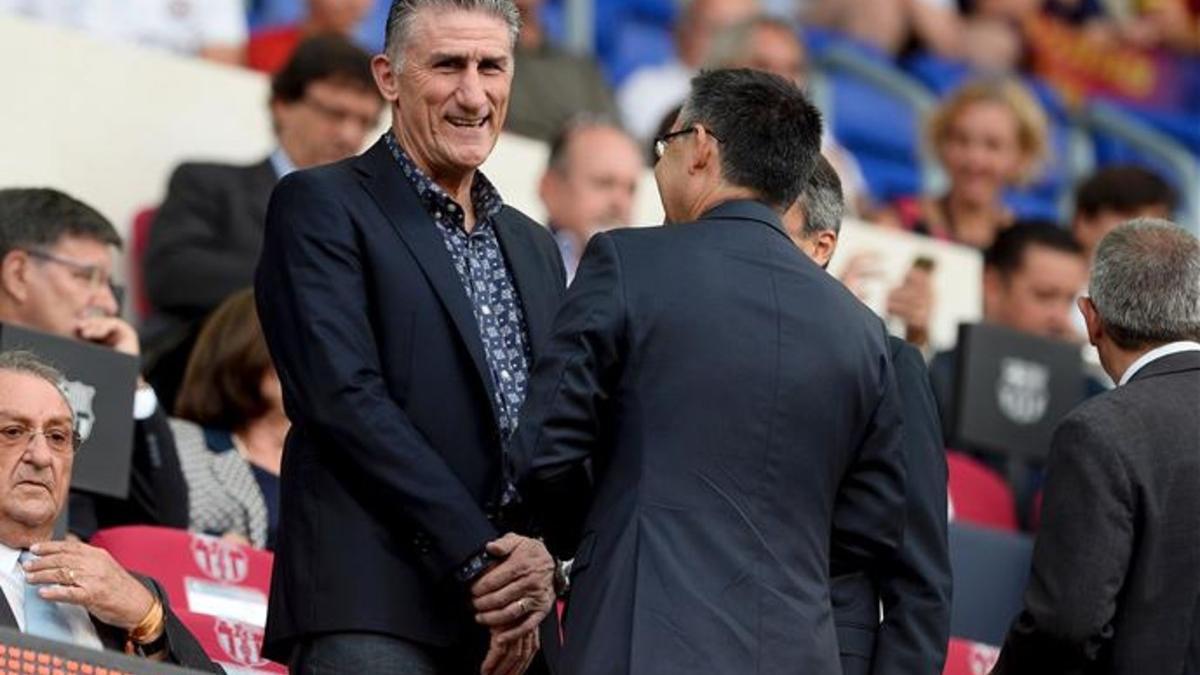 Bauza, en el palco del Camp Nou