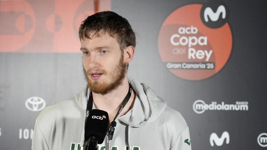 Balcerowski salva una lesión grave y se mantiene duda para este domingo y la Copa