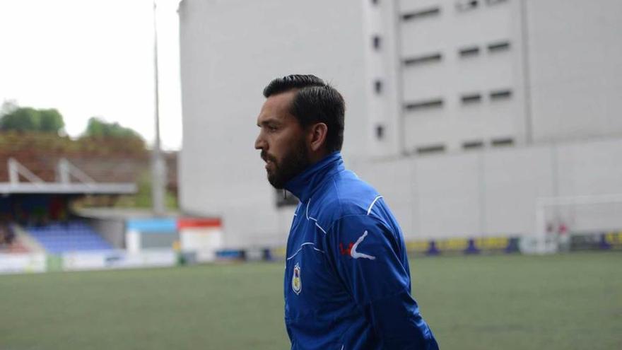 Hernán Pérez, durante el partido disputado ayer en Ganzábal.