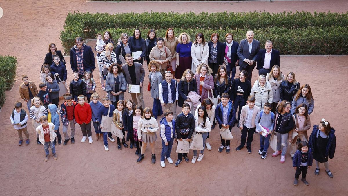 Los centros ganadores de la tercera edición de los premios Carme Miquel, entregados en 2024.