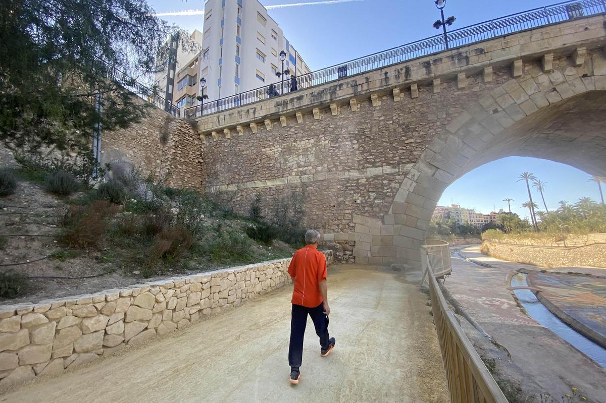 El Puente de la Virgen, donde se colocará el ascensor para bajar al río.