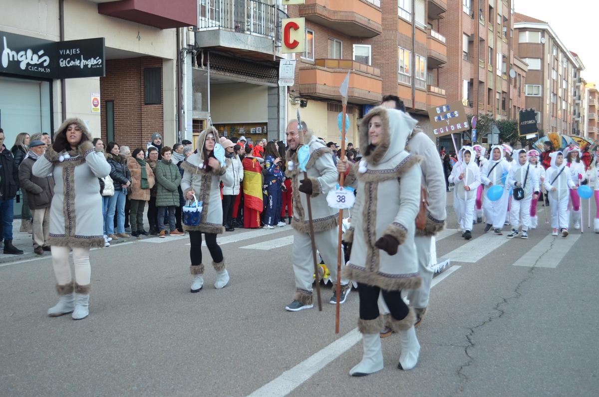 GALERÍA | El desfile de carnaval de Benavente, en imágenes GALERÍA | El desfile de carnaval de Benavente, en imágenes