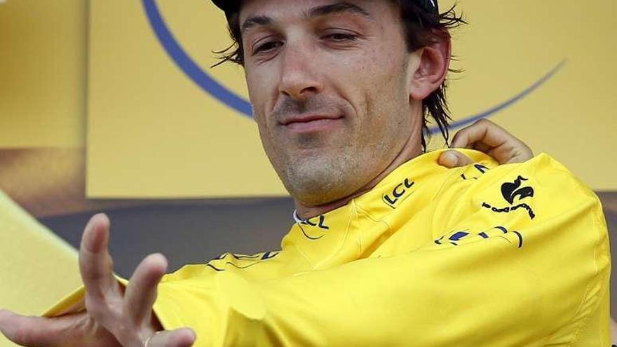 Cancellara se viste de amarillo. // Efe