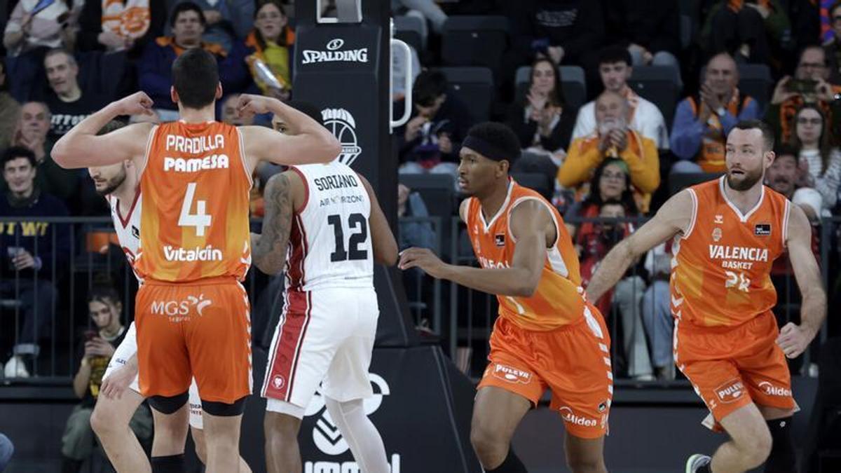 El Valencia Basket, su partido ante el Casademont Zaragoza en el Roig Arena.