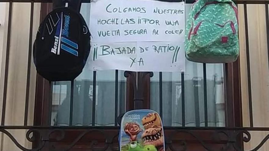 Las ampas de dos colegios de Aguilar llaman a &quot;dejar las aulas vacías&quot;