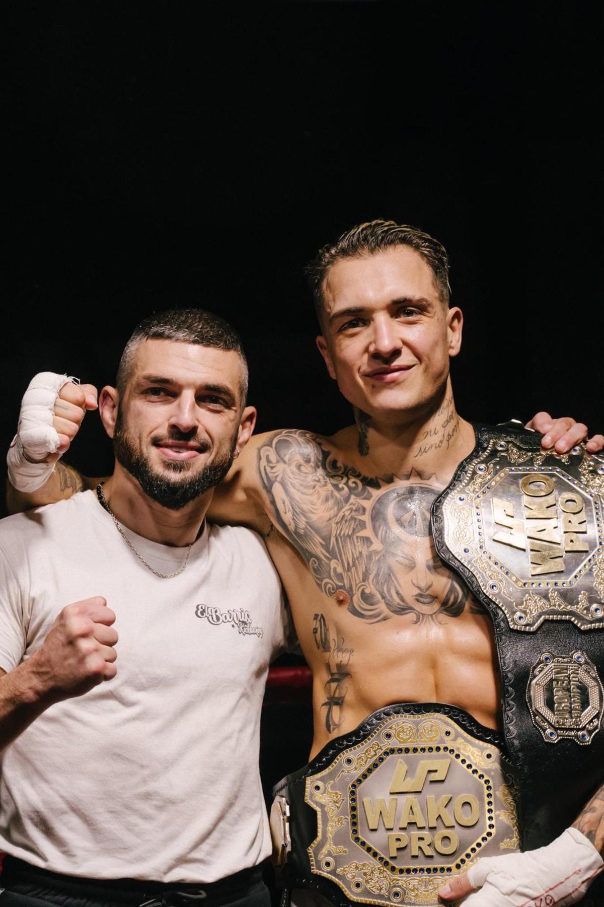 Izard, con Daniel Fernández.