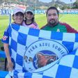 Por la izquierda, Aurora Martínez, Alnara Lastra y Daniel Álvarez, ayer, en el Marqués de la Vega de Anzo para ver el partido del Oviedo. | J. A.