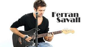 Ferran Savall improvisa un tema en acústic per a EL PERIÓDICO.