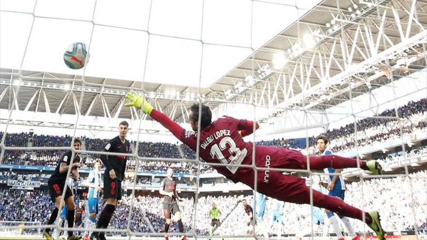 El Atlético no sale de su atasco en Cornellà