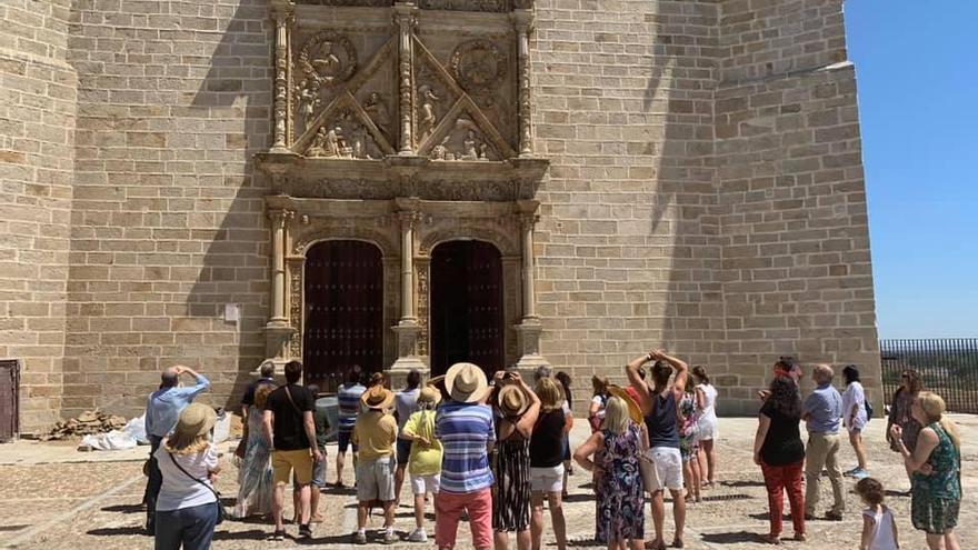 Coria oferta una ruta, visitas guiadas y teatro al aire libre durante septiembre