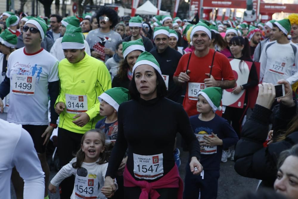 Cerca de 6.000 corredores toman la salida de la Alameda unas horas antes de la Nochevieja