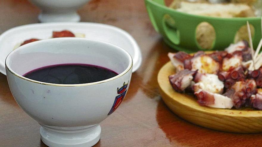 Barrantes volve brindar polo seu viño tinto