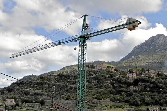 In Deià fürchten Anwohner, dass eine geplante Luxussiedlung die Idylle endguültig zerstört. Schon jetzt liegt vieles im Argen. Ein Besuch vor Ort.