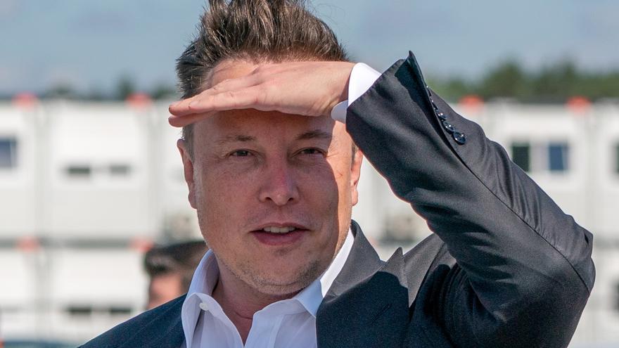 Elon Musk afirma que la X de Twitter es mucho más que un cambio de nombre
