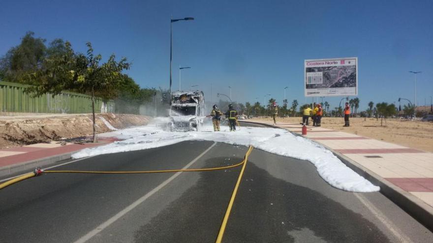 Incendio sofocado en la Costera Norte