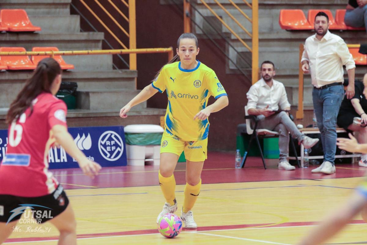 María Barcelona, en un partido con el Alcorcón.