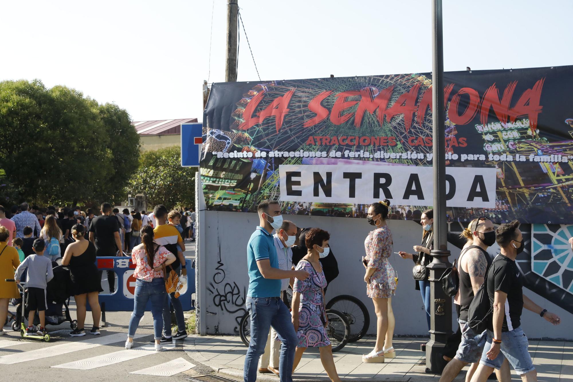 Arranca la diversión en las atracciones de Naval Gijón