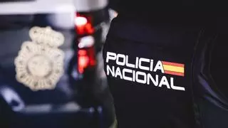 Detenidos en Cartagena unos padres por vender a su hija de 6 meses a una pareja de Málaga: "O la regalaban o la tiraban a la basura"