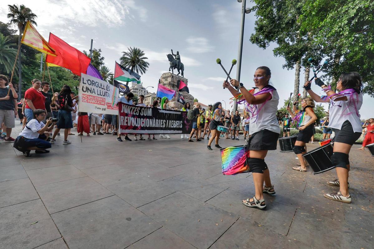 El Orgullo 'alternativo' combina reivindicación política, música y celebración