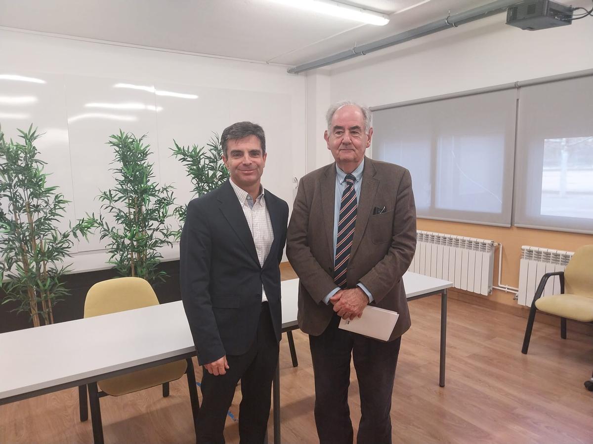 El director de la Fundación CyL, Juan Zapatero, y el presidente de la Fundación Valores Democráticos, Álvaro Gil