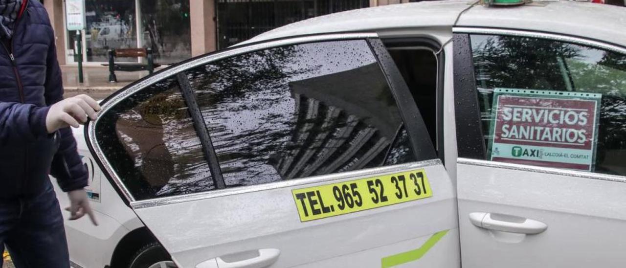 El servicio gratuito de taxi para sanitarios empieza a funcionar en la provincia