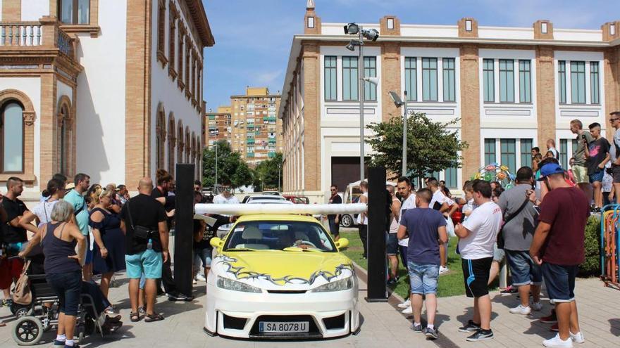 Los mejores coches tuneados se reúnen en el Museo Automovilístico