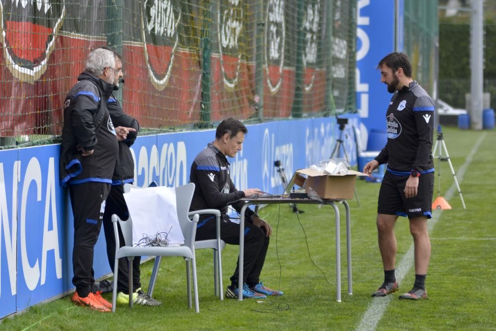 Se ejercitan al margen del grupo Fede Valverde y Florin Andone.