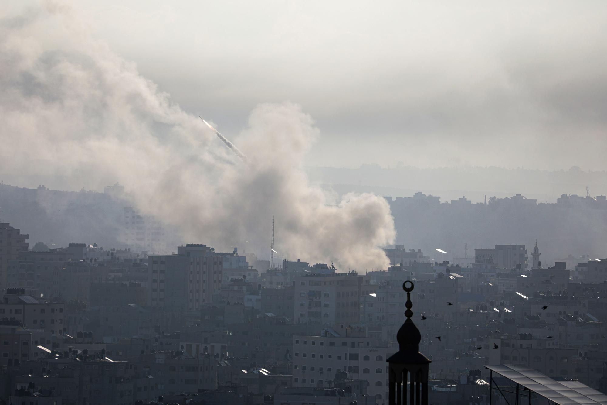 Las imágenes del ataque desde Gaza a Israel