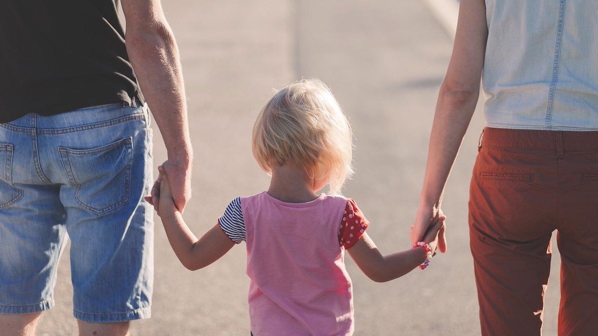 AYUDA A LA INFANCIA | Cómo solicitar el nuevo complemento de 100 euros por hijo de la Seguridad Social