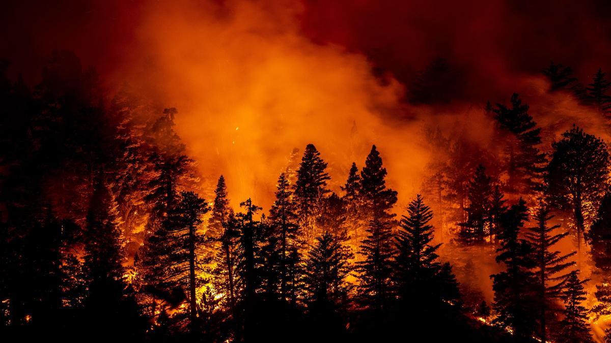 Uno de los incendios declarados en California