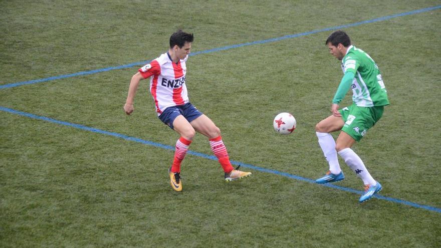 Antonio Fernández apuesta por mantener la humildad tras la buena racha del Alondras