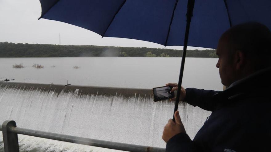 El embalse de San Rafael de Navallana comienza a desembalsar