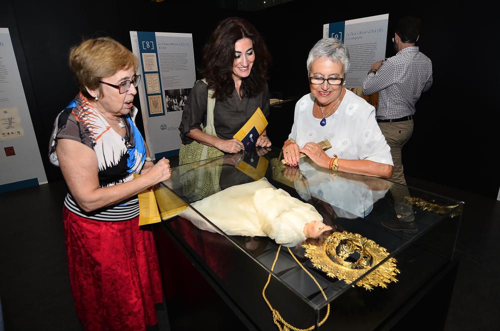 Exposición sobre los misterios de Elche, València