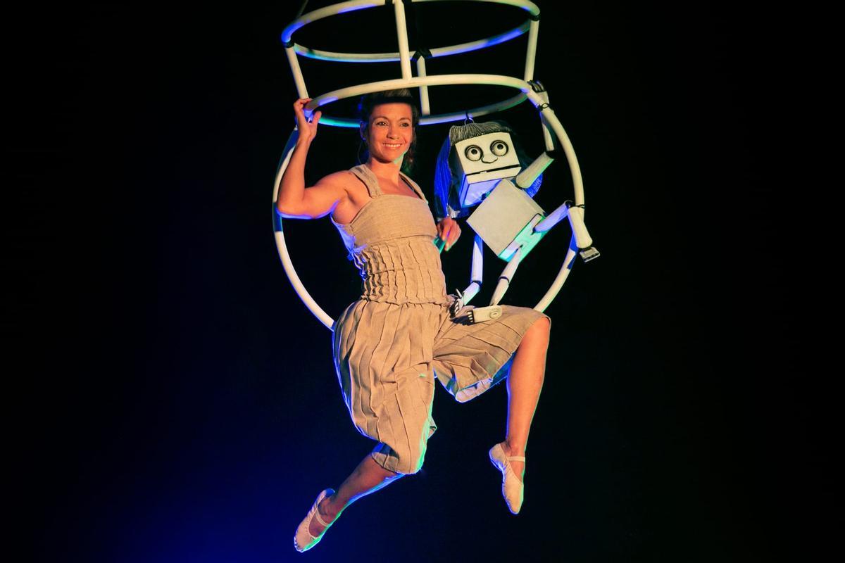 Alas Circo Teatro.