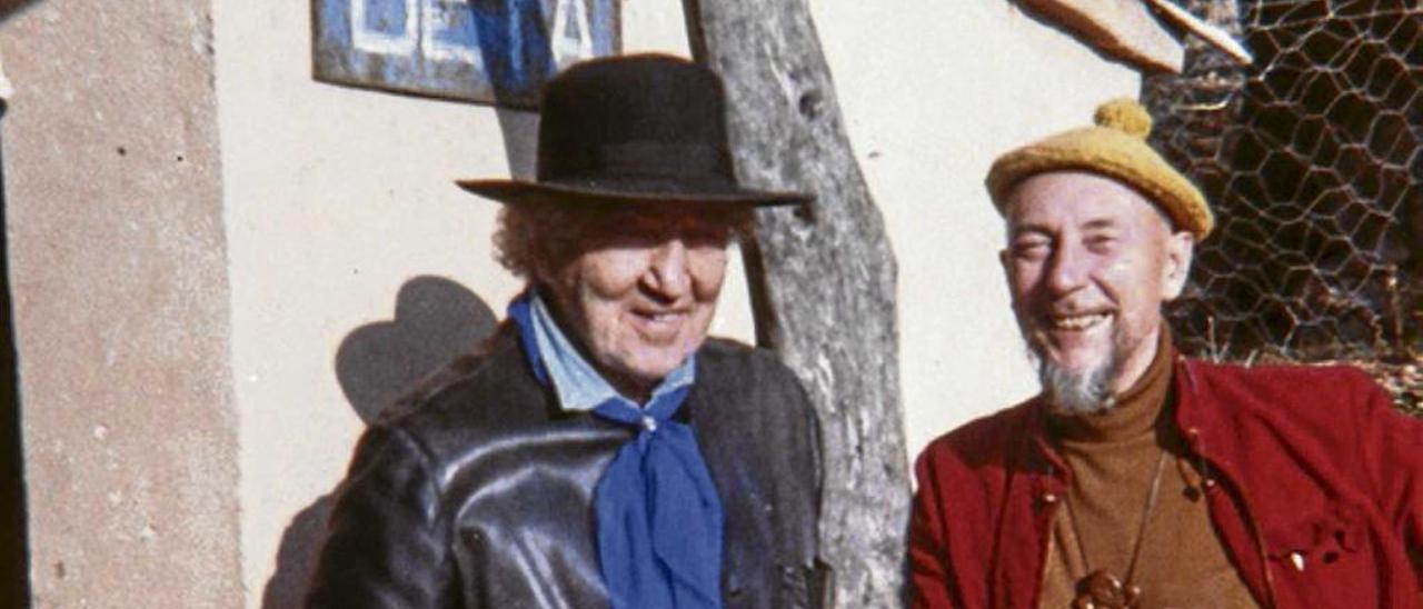 Mallorca protagoniza ahora mismo la exposición ´On an island´, montada en la localidad neozelandesa de Plymouth y que evoca la relación del escultor local Len Lye con Robert Graves y Laura Riding en Deià. Esta foto de la muestra es de 1968.