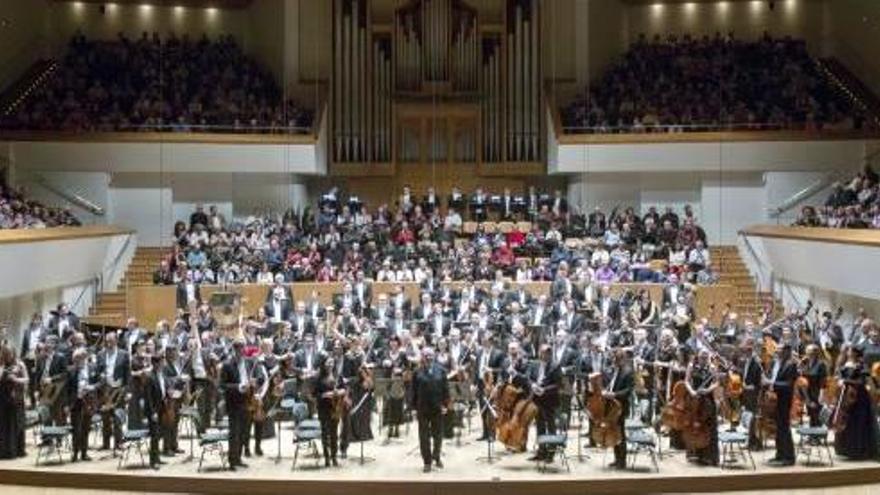 Concierto de la OV junto a la Orquesta Mariinski, ayer en el Palau.