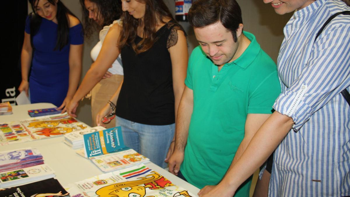 Alumnas de Magisterio del CEU de Elche que ya trabajan con la asociación IntegraTEA Cadot.