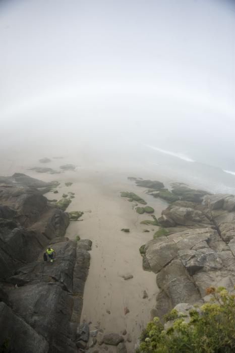 Un manto de niebla se posa sobre la ciudad y deja espectaculares imágenes.