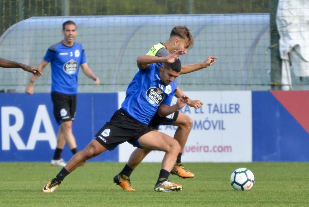 El Dépor entrena tras la derrota en Cornellá