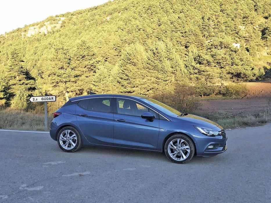 OPEL Astra 1.0 T, menos es más