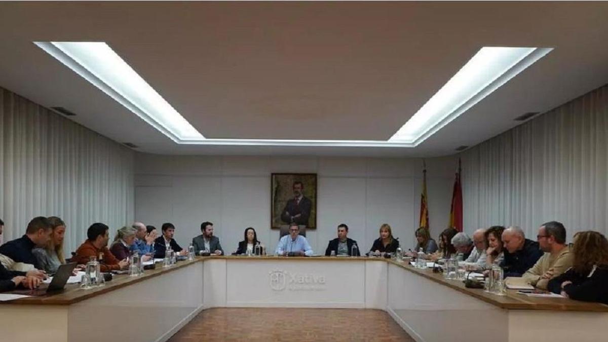 Imagen de archivo de un pleno del Ayuntamiento de Xàtiva.