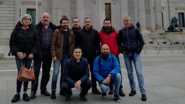 Los trabajadores de Xustiza, esta mañana en Madrid. // FdV