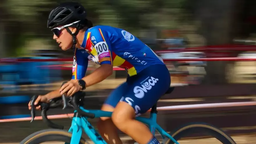 Sara Bonillo arranca la temporada de ciclocrós ganando el III Gran Premi Felipe Orts