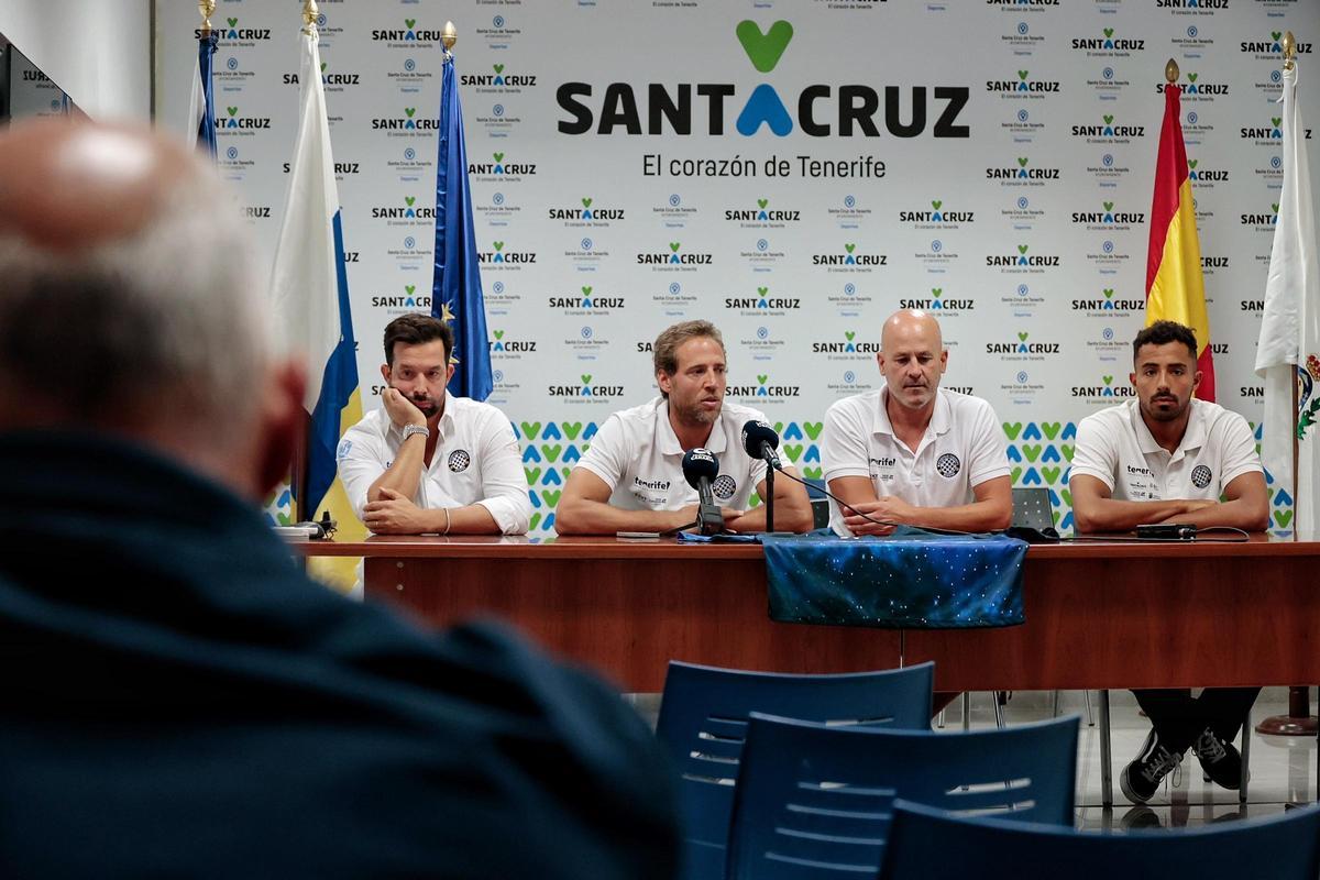 Despedida a Albert Español, entrenador del Echeyde waterpolo