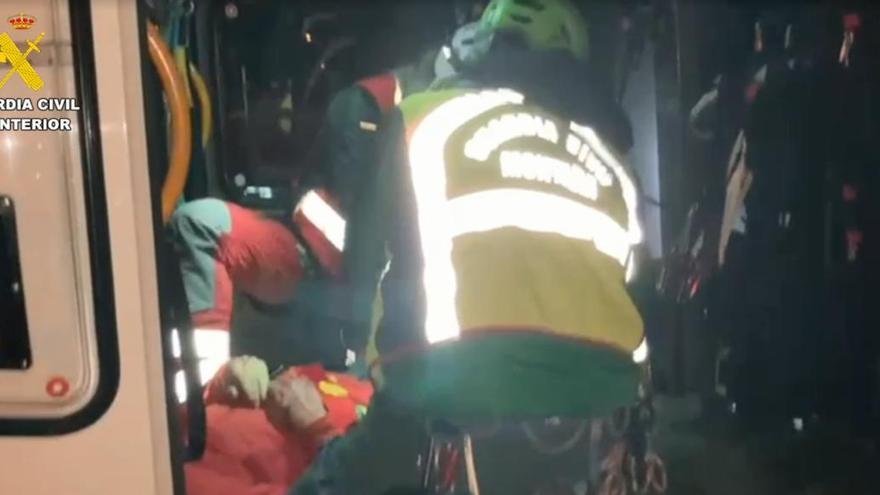 Rescatado un joven de 25 años tras precipitarse por una ladera en un ascenso en Ansó