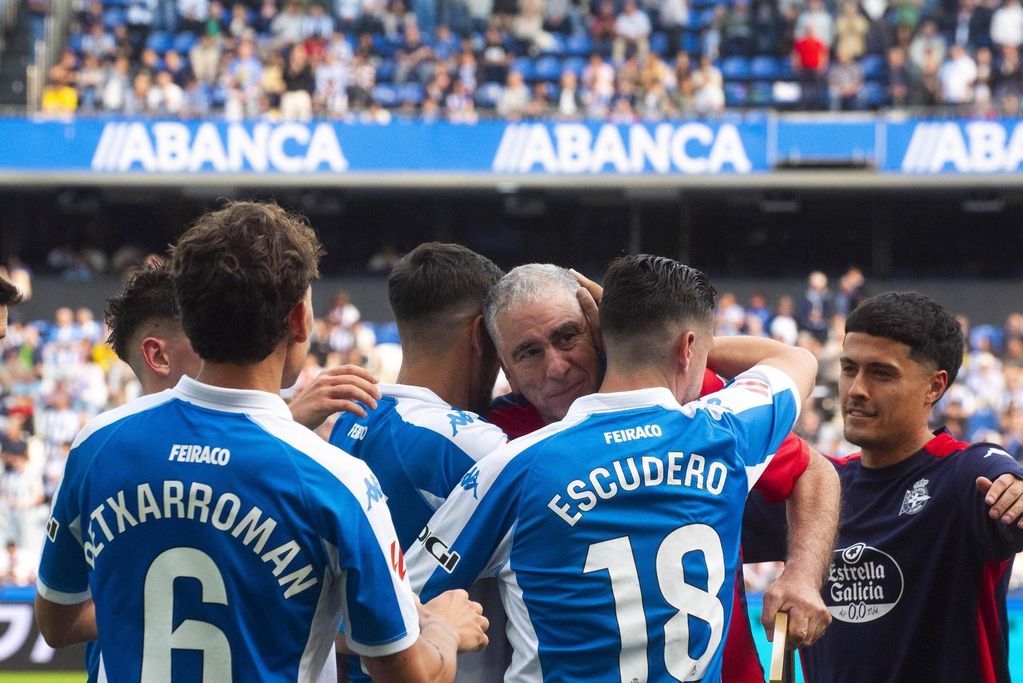 El Dépor cae goleado (0-4) por el Elche para cerrar la temporada 2025-25 en Riazor