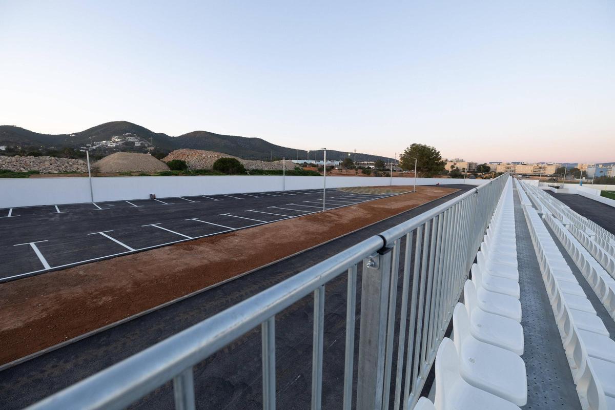 Mira las imágenes del primer entrenamiento del Club de Rugby Ibiza en el Estadio Municipal Es Putxet