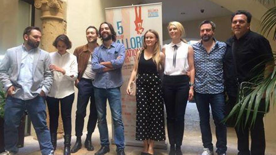 El equipo de &#039;El Destierro&#039; en la rueda de prensa en el Evolution Mallorca International Film Festival.