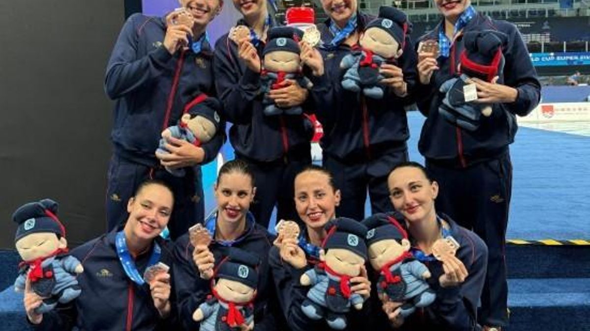 Equipo español de natación artística en la Superfinal de la Copa del Mundo