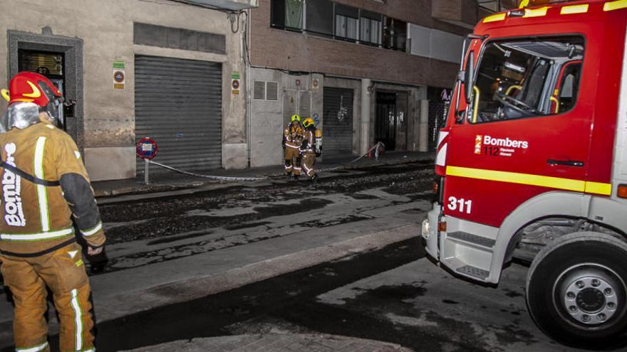 Los bomberos en el lugar del suceso.